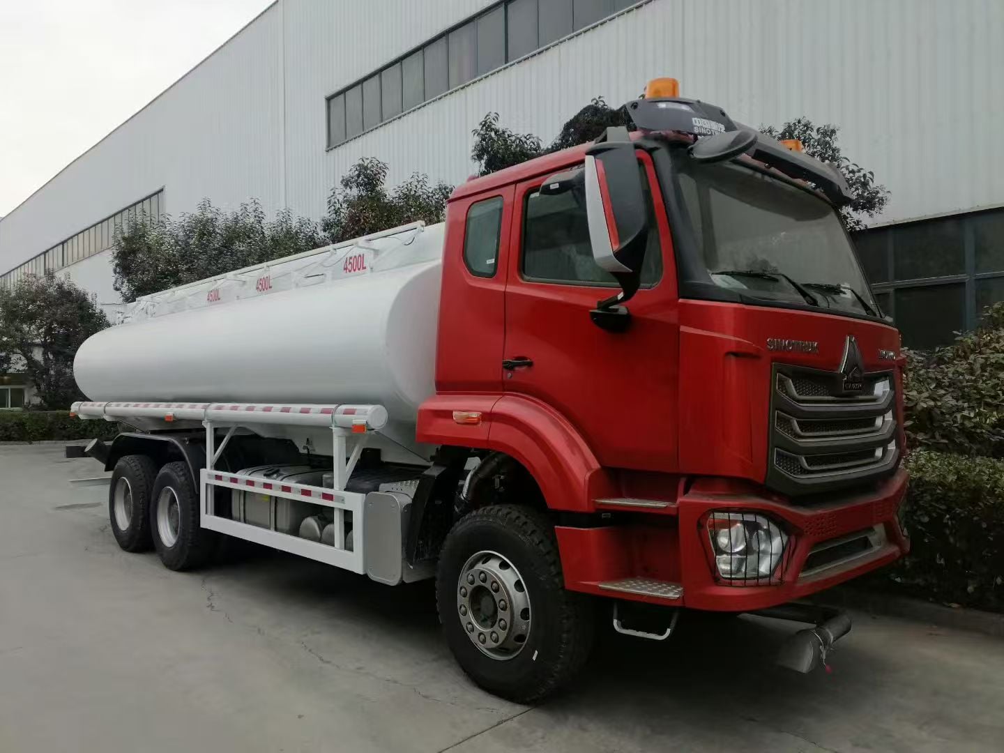 20 立方油罐加油车 (7).jpg