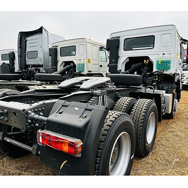 HOWO 6x4 TRACTOR TRUCK ZZ4257V3247B1 manufacture