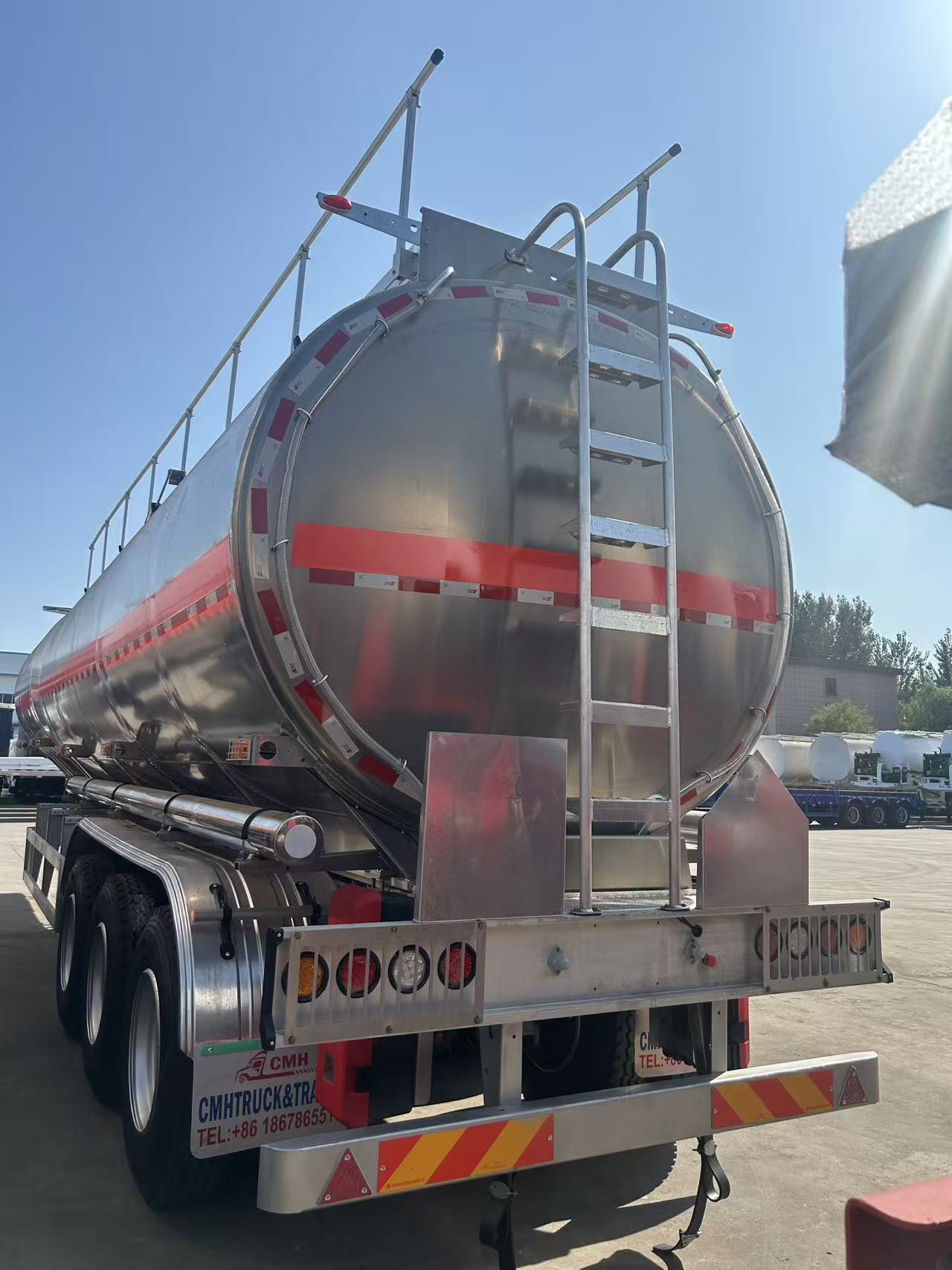 Proper Welding and Inspection Are Important for Aluminum Tank Truck Manufacturing.