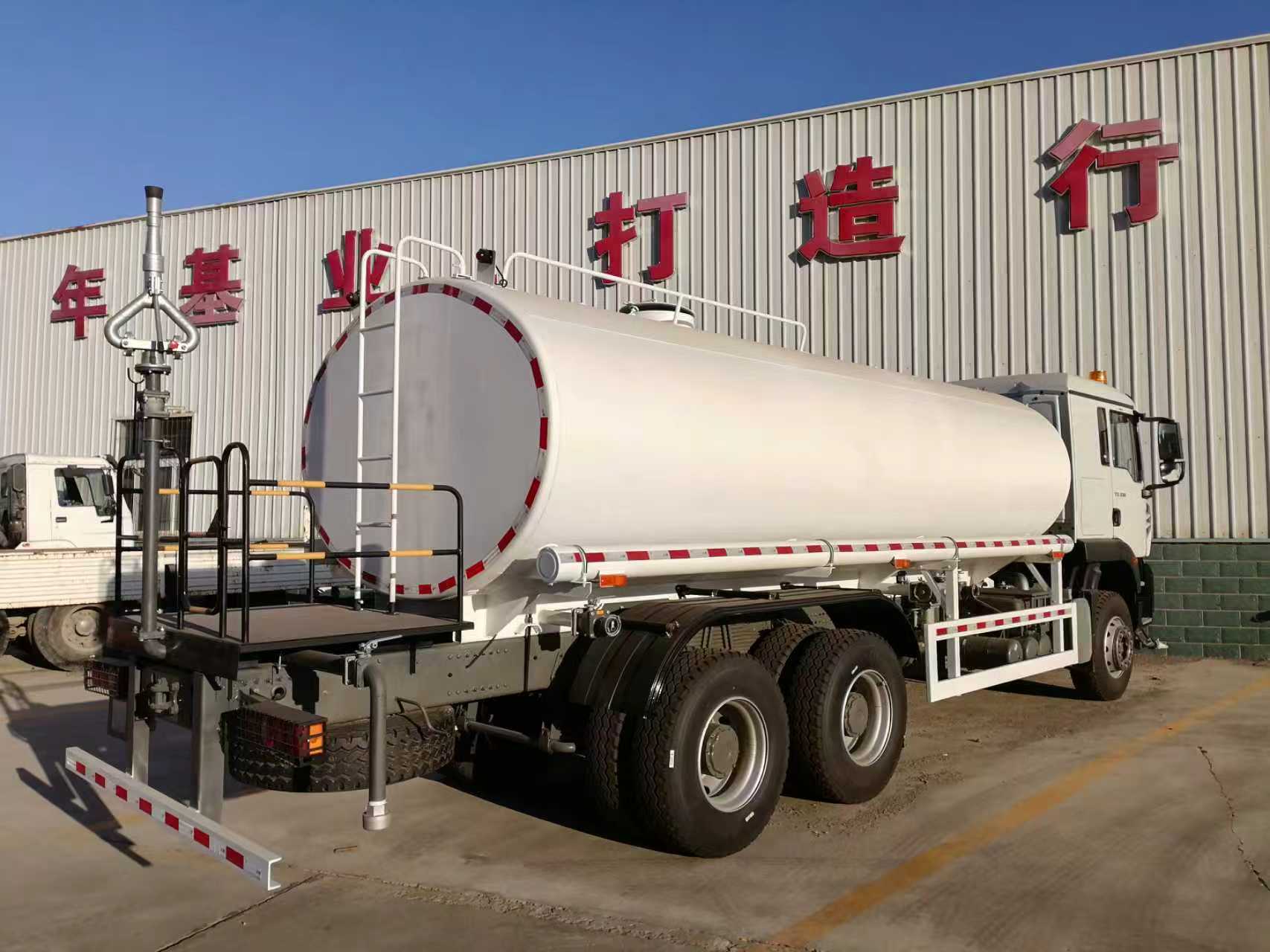 How to Select Water Truck Capacity for Different Worksites?