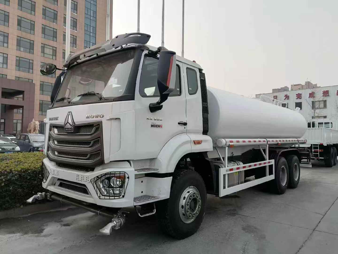 How to Maintain Water Truck Hoses and Spray Components?