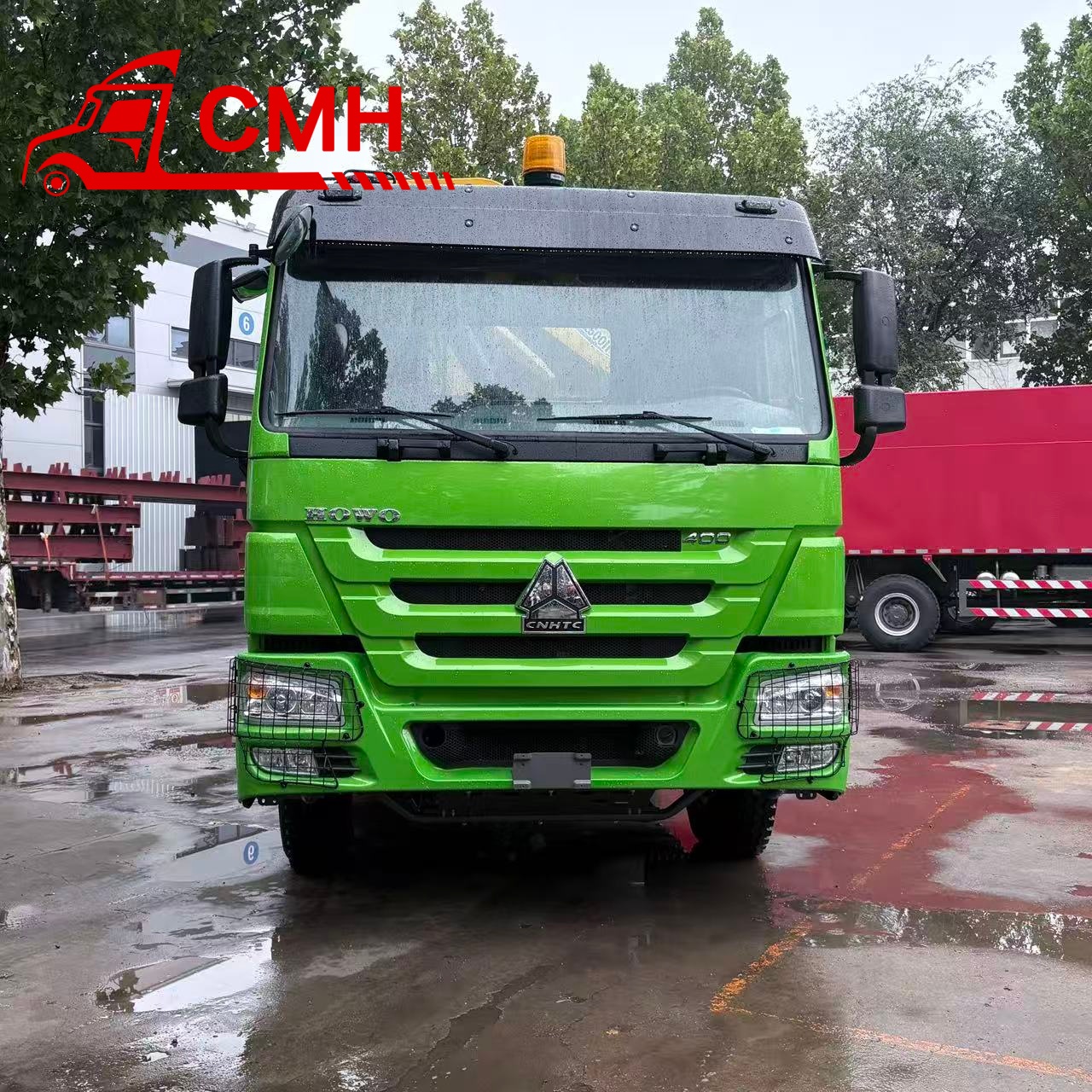 SINOTRUK HOWO 6X4 Heavy Duty Tractor Truck with 10 Tons Knuckle Boom Crane for Sale