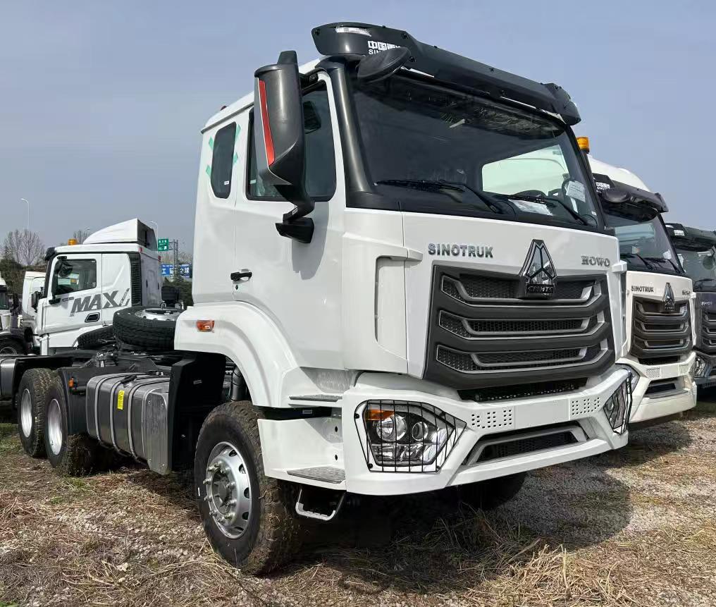 SINOTRUK HOWO NX 6X4 heavy duty tractor truck with 400 horsepower good quality for sale