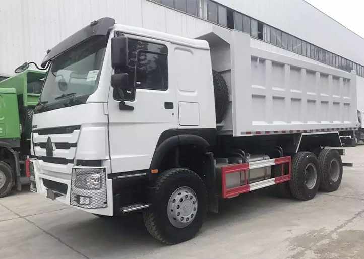 SINOTRUK HOWO 6x4 Heavy Duty Dump Truck with 400 Horsepower and 20 CBM Dump Box for Sale