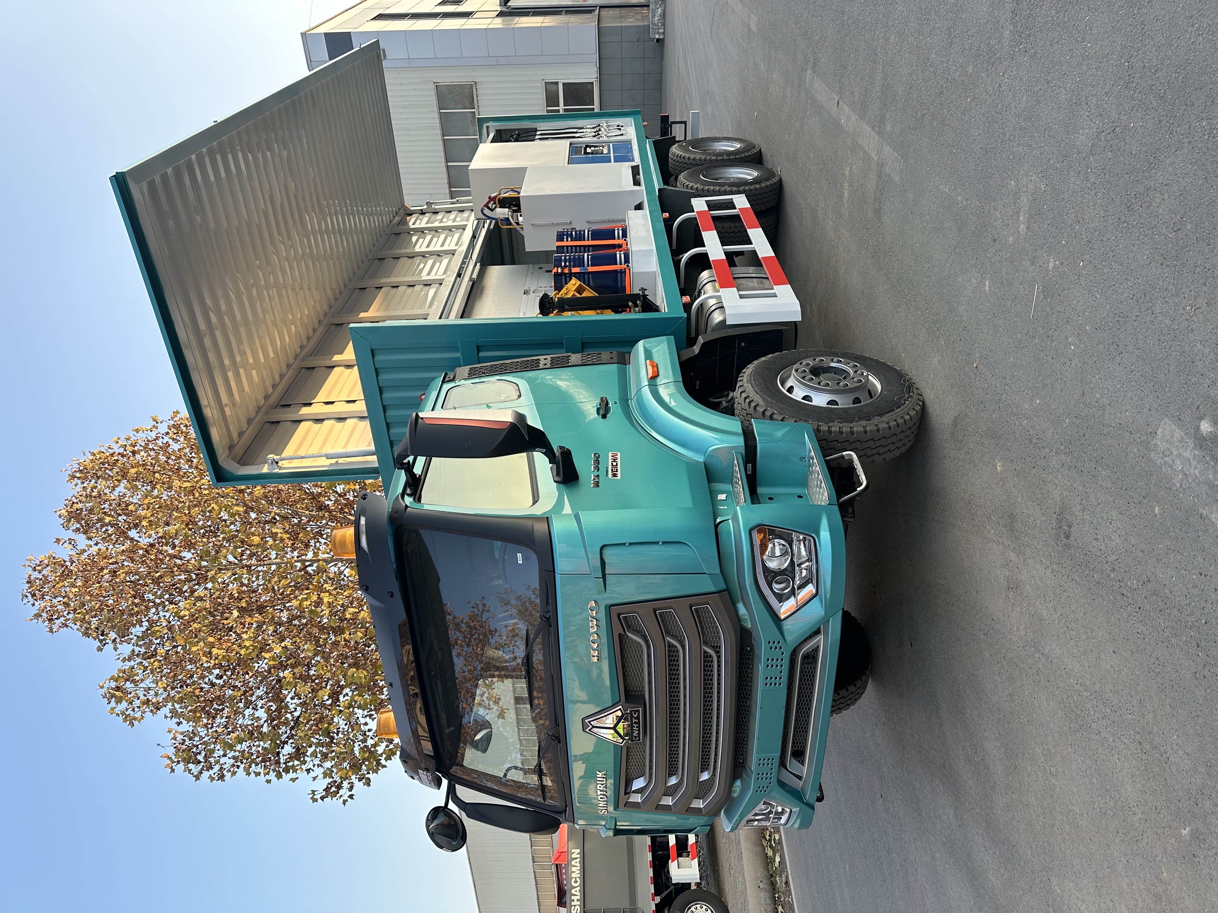 howo 6x4  (13).jpg