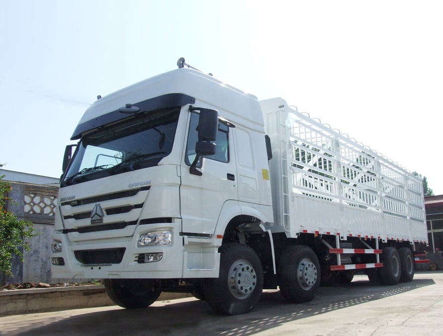 SINOTRUK HOWO 7 6X4 CARGO TRUCK