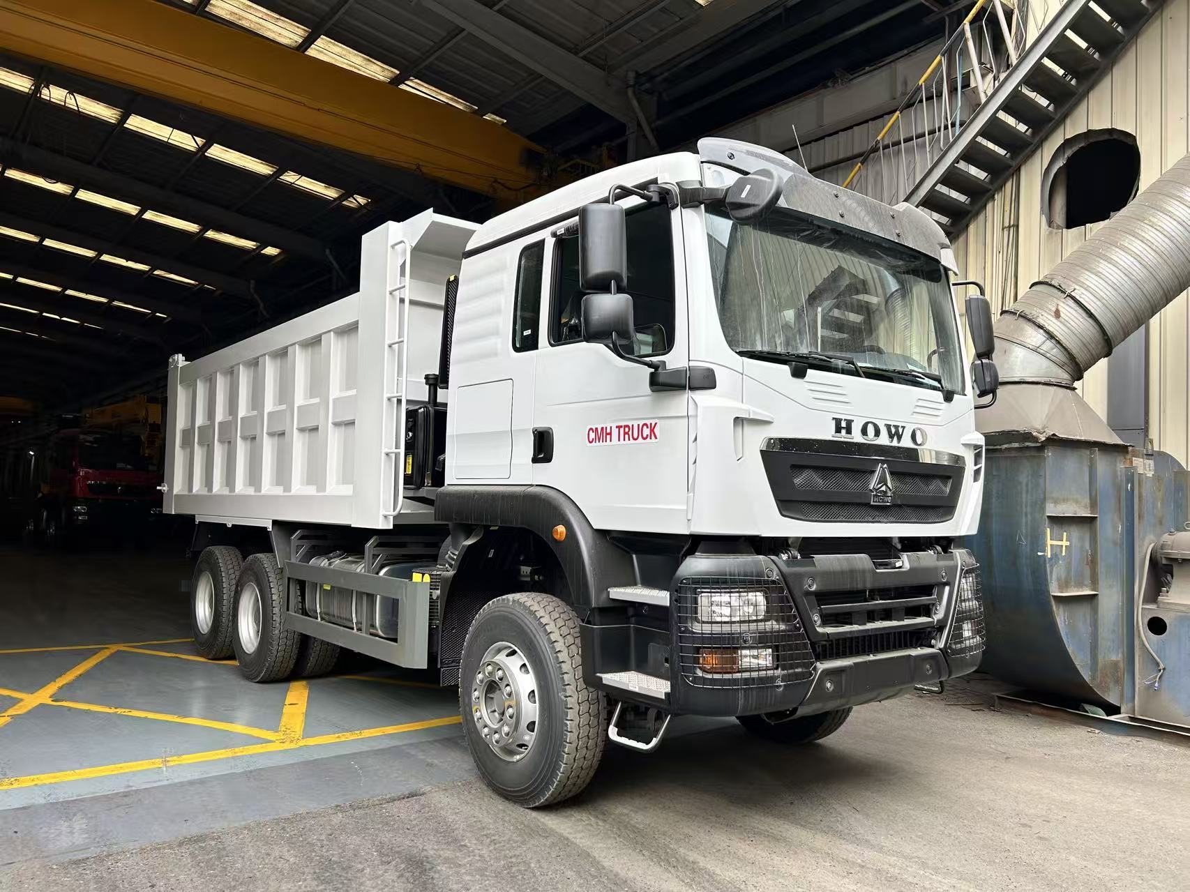 SINOTRUK HOWO TX 6X4 heavy duty dump truck with 20 CBM dump box and 371 horsepower for sale