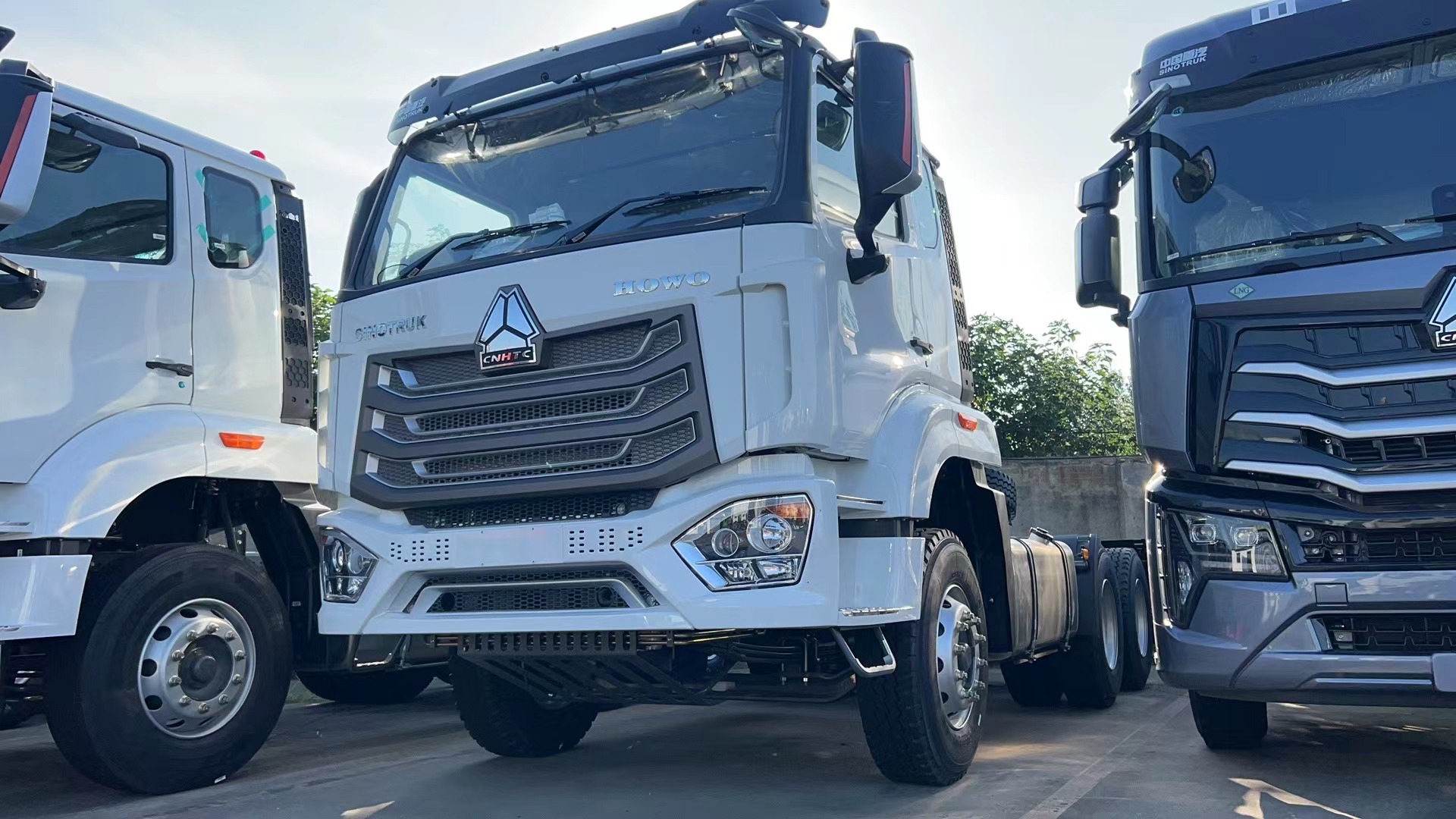 howo NX 牵引车 (10).jpg