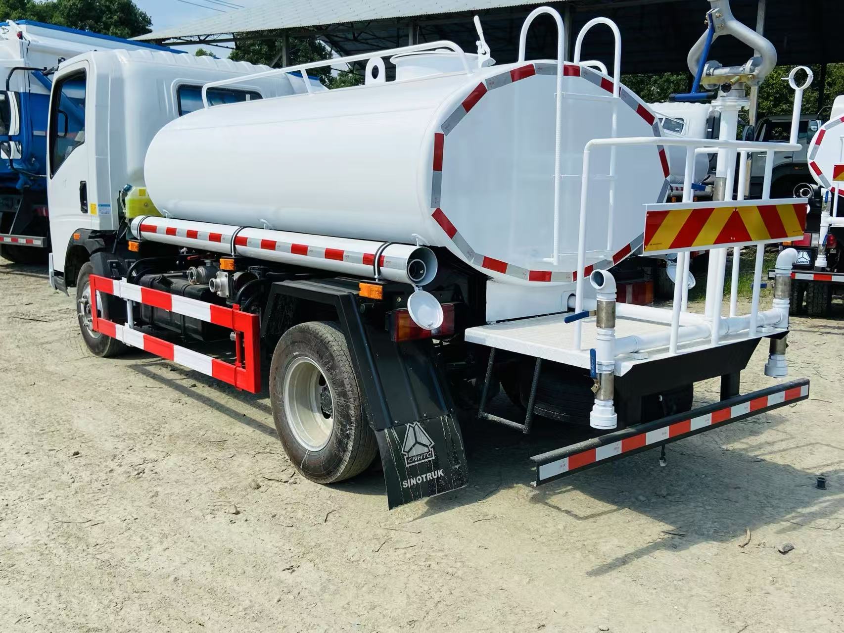 Water Trucks for Construction: Key Benefits