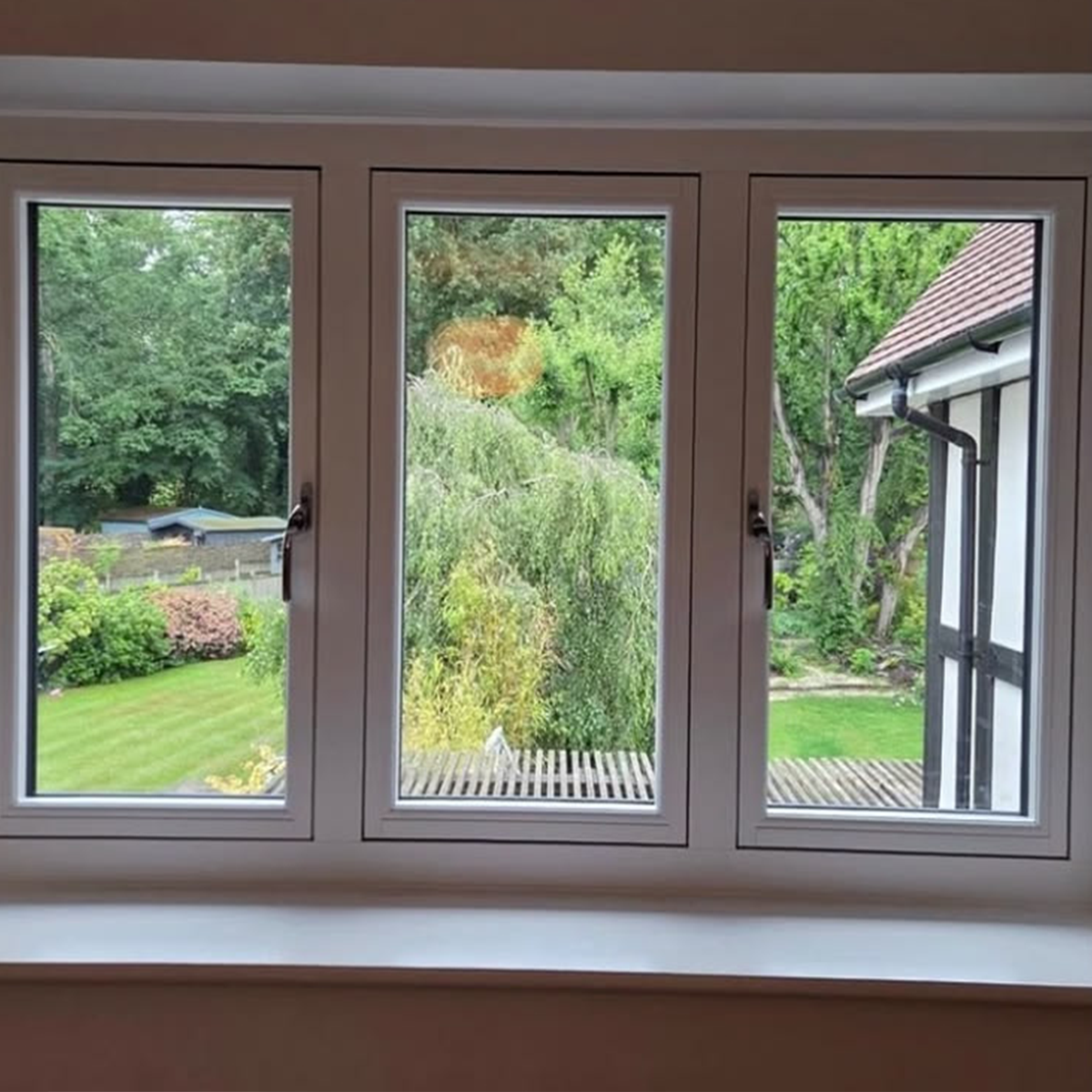 What Common Issues Should Buyers Consider When Selecting UPVC Double Glazed Windows?