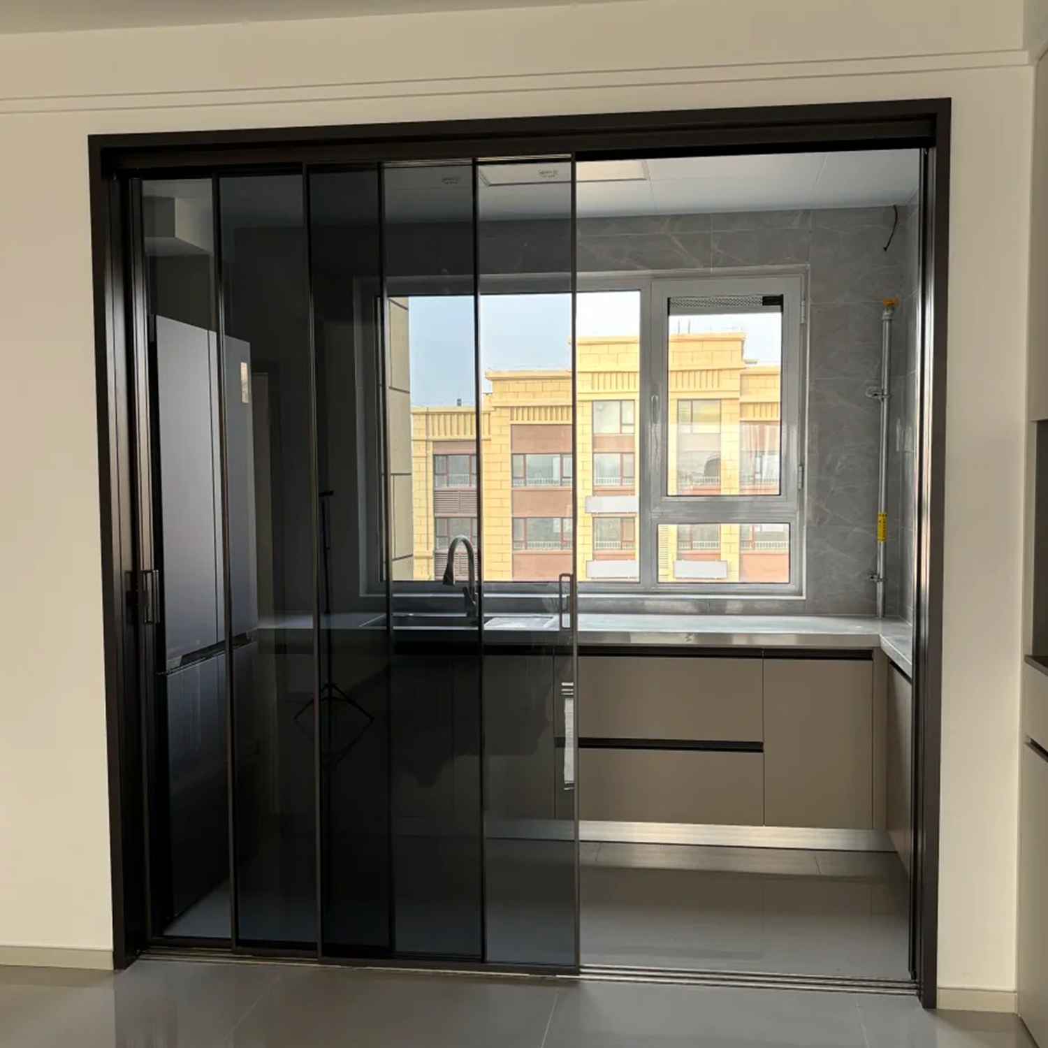 How to Choose the Best Restaurant Kitchen Doors for Your Establishmen