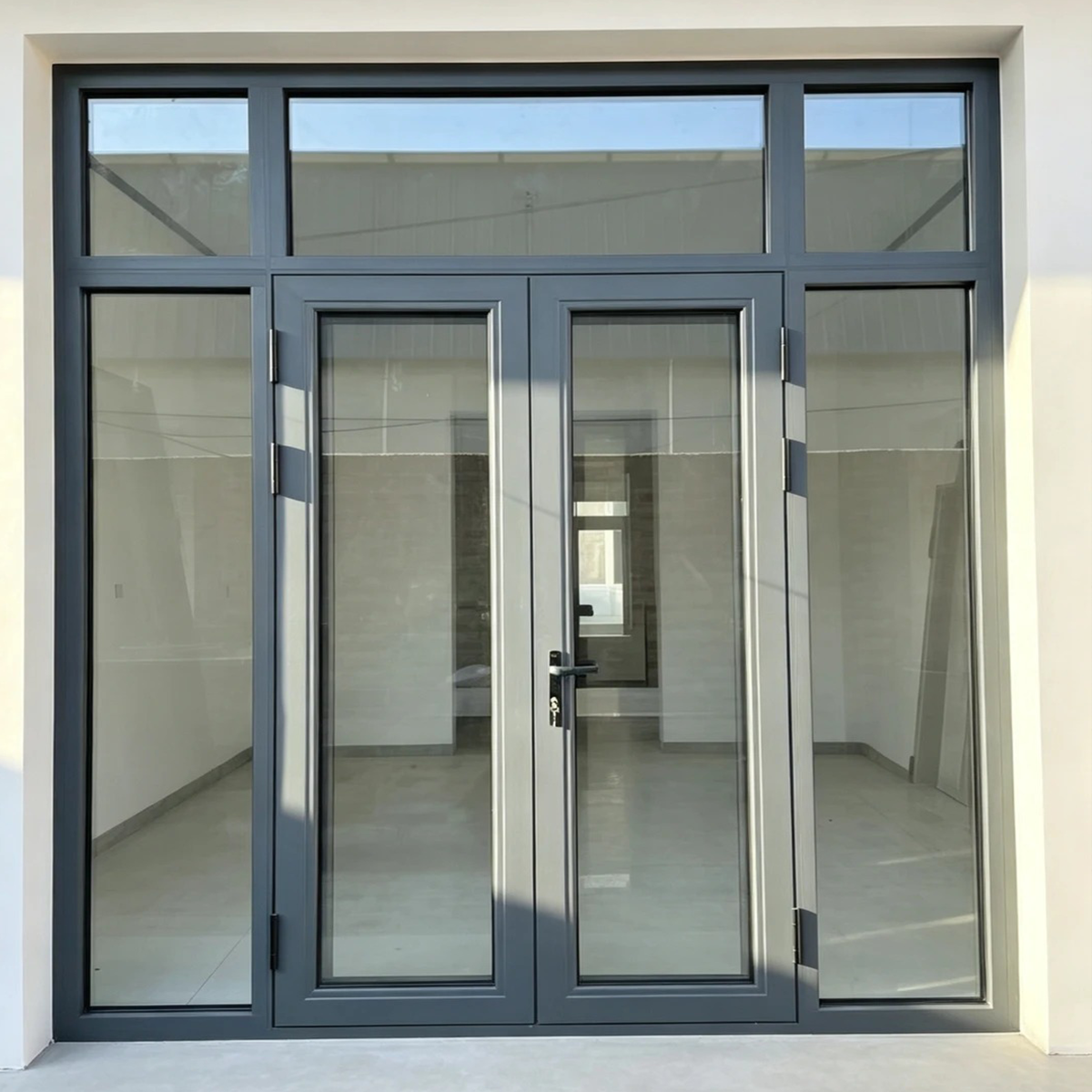 What Common Issues to Consider When Purchasing Glass and Aluminium Doors?
