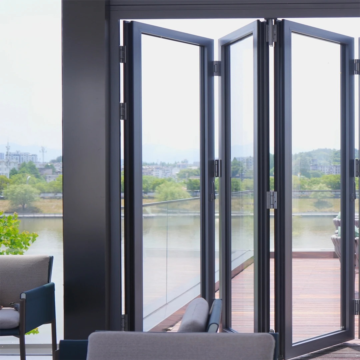 How to Choose the Right Foldable Balcony Door for Your Specific Needs