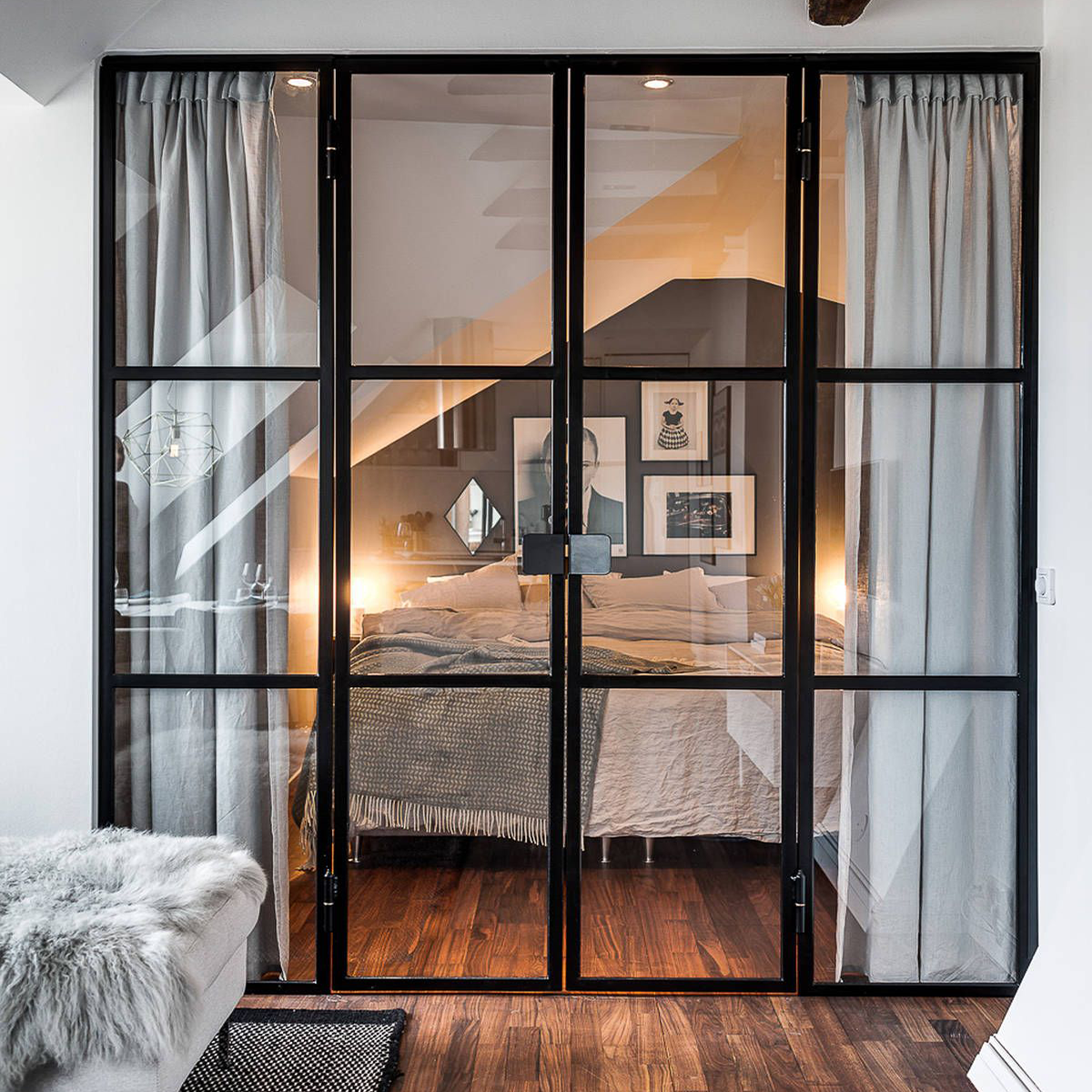 What Are the Common Issues with Aluminum External Doors and How to Fix Them?
