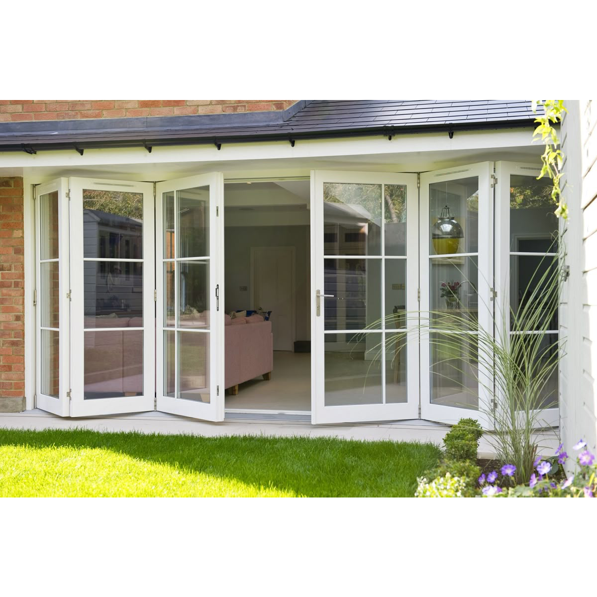 Where to Buy Affordable Aluminium Bifold Doors in Bulk?