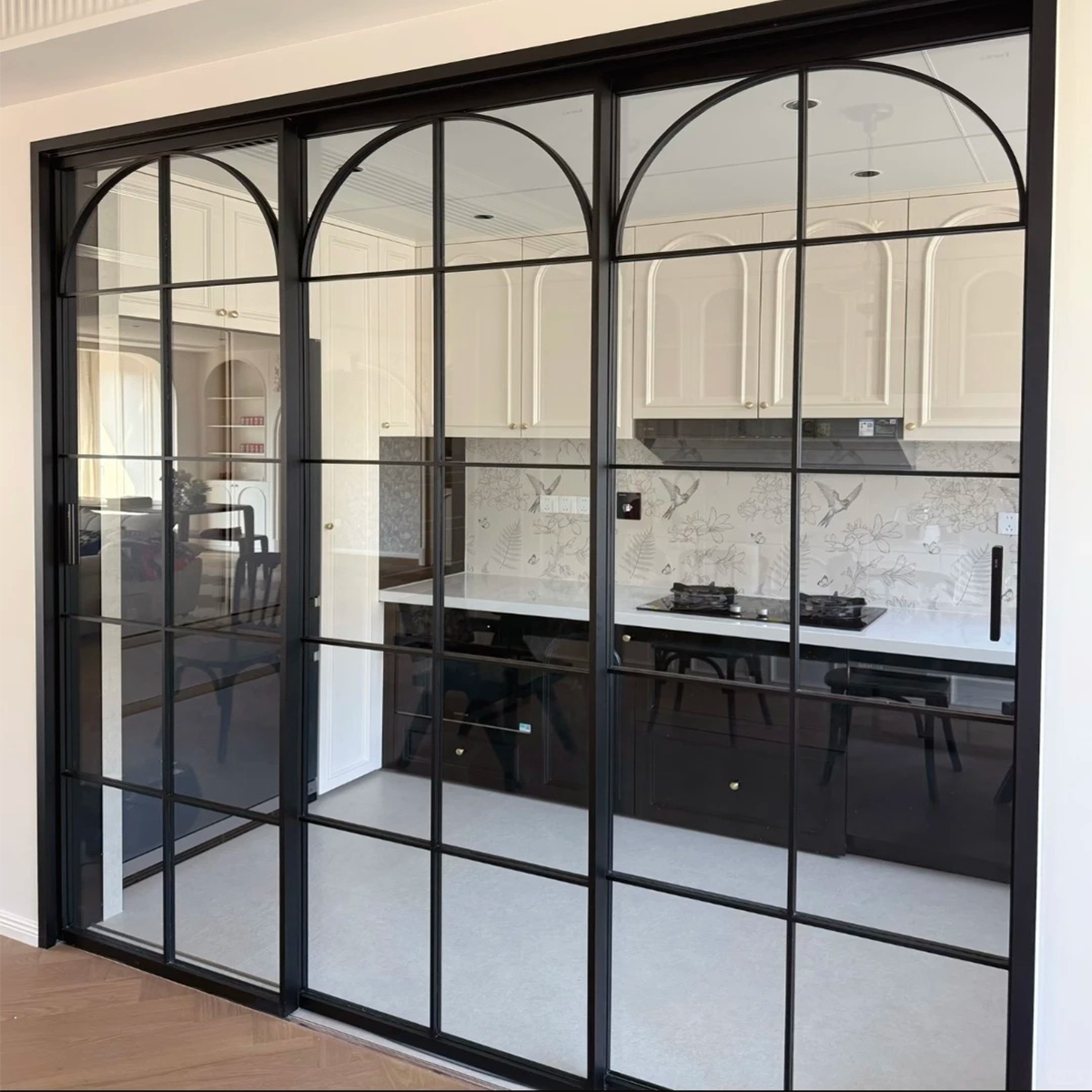 What Makes Aluminum Sliding Patio Doors Energy Efficient and Durable?