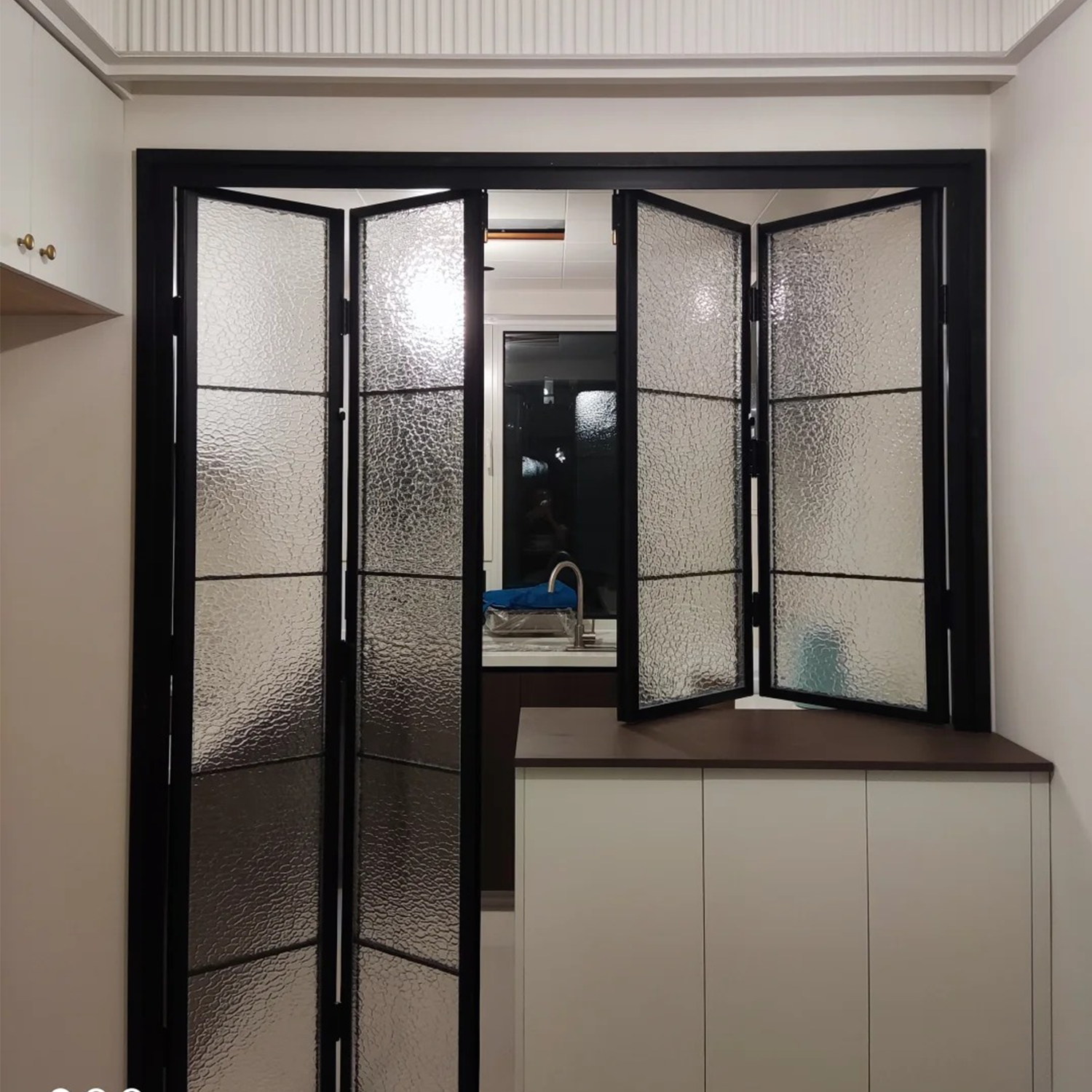 How Aluminum Bifold Doors Enhance Indoor-Outdoor Living?