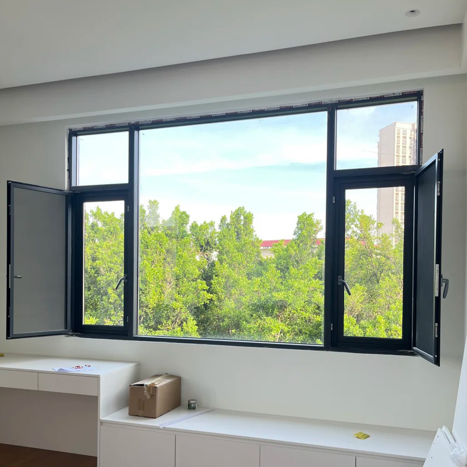 Where to Find Wholesale Balcony Doors and Windows at Competitive Prices?