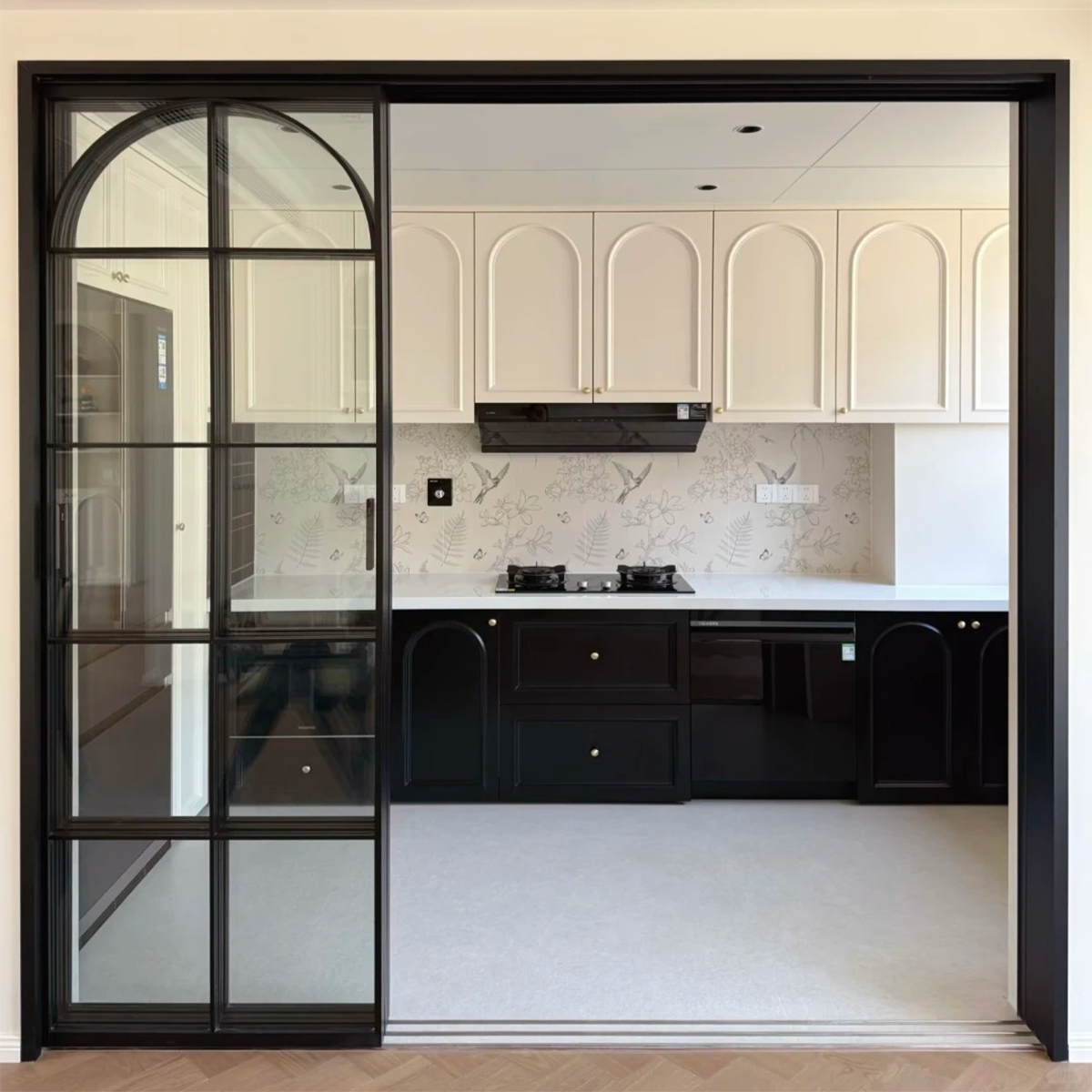 What Common Issues Do Buyers Face with Aluminum Sliding Patio Doors?