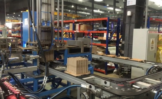 Presentazione del sistema di produzione intelligente per aprire una nuova era nella produzione di fuochi d'artificio