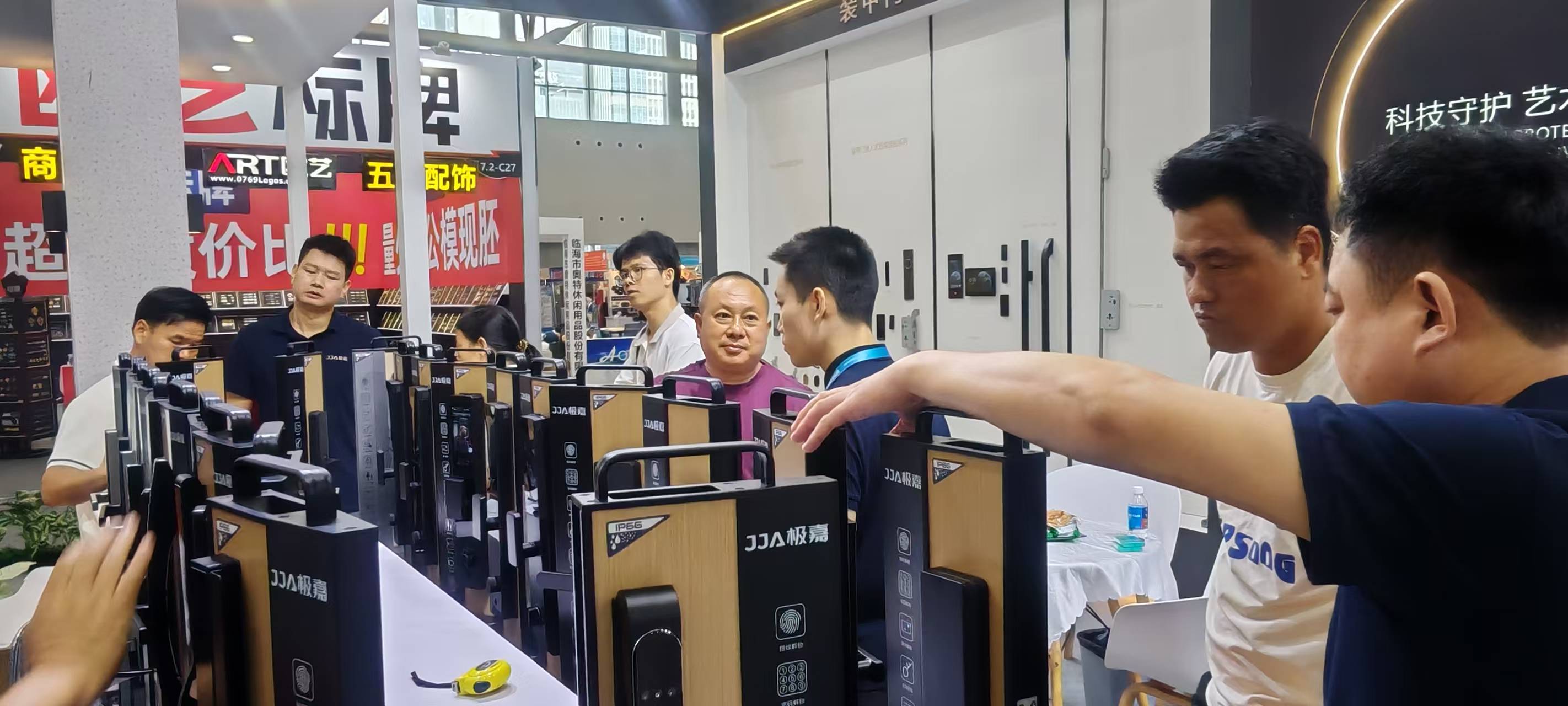 jijia intelligent technology shines at the 28th china international building decoration expo with strong product recognition-2
