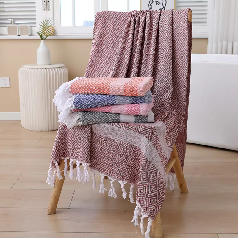 Custom Diamond Lattice Turkish Tassel Modern Eco-friendly Cotton Rectangle All-Season Bath Towel Large Beach Towel supplier