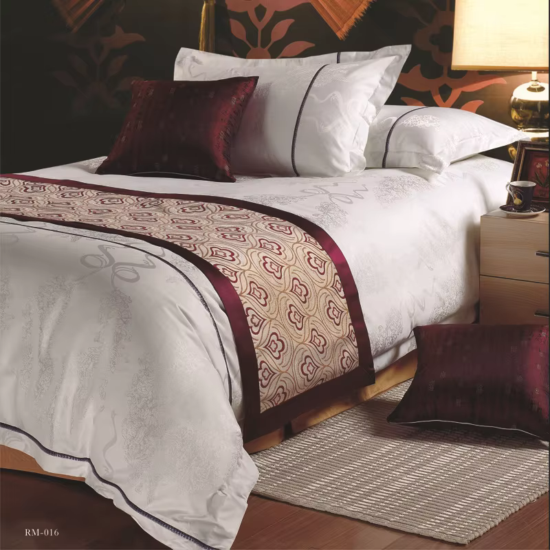 Modern Hotel Bedding Accessories for Star-Rated Hotels Bed End Towels & Bed Flags Woven 300tc 100% Polyester details