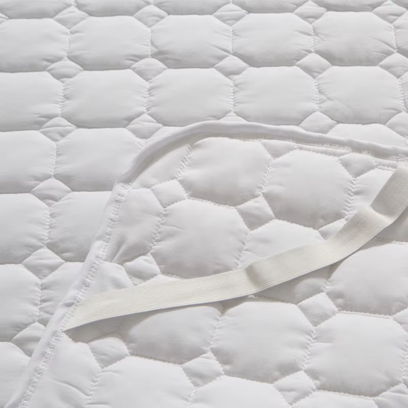 Anti-Stain Anti-Dirt Plain 200TC Eco-Friendly Machine Washable Protective Mat White Brushed Polyester Cotton Bed Protector details