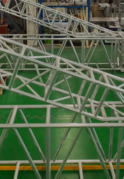 Complete Guide to Large-Span Space Roof Truss Construction Heavy-Duty Roof Truss Erection Construction Steps for Concerts2.png