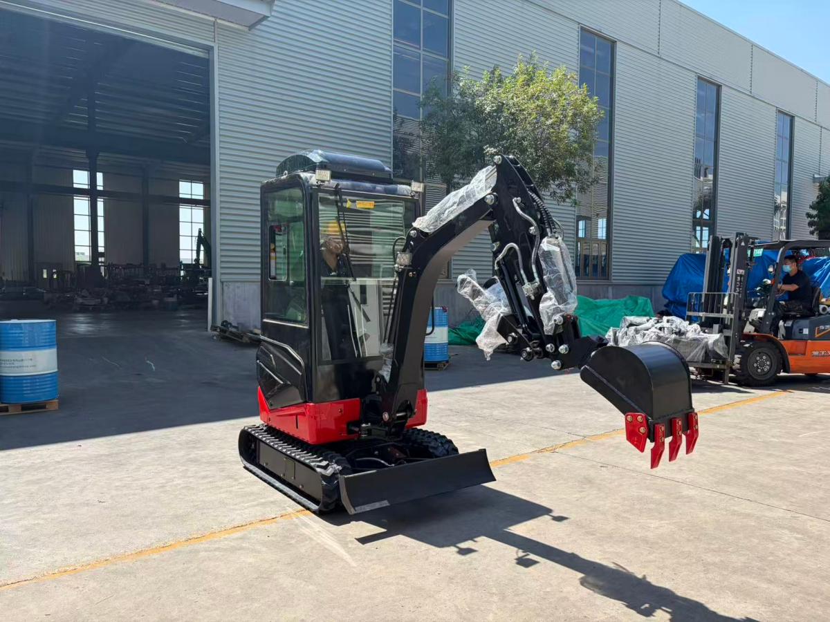excavator1 (4).jpg