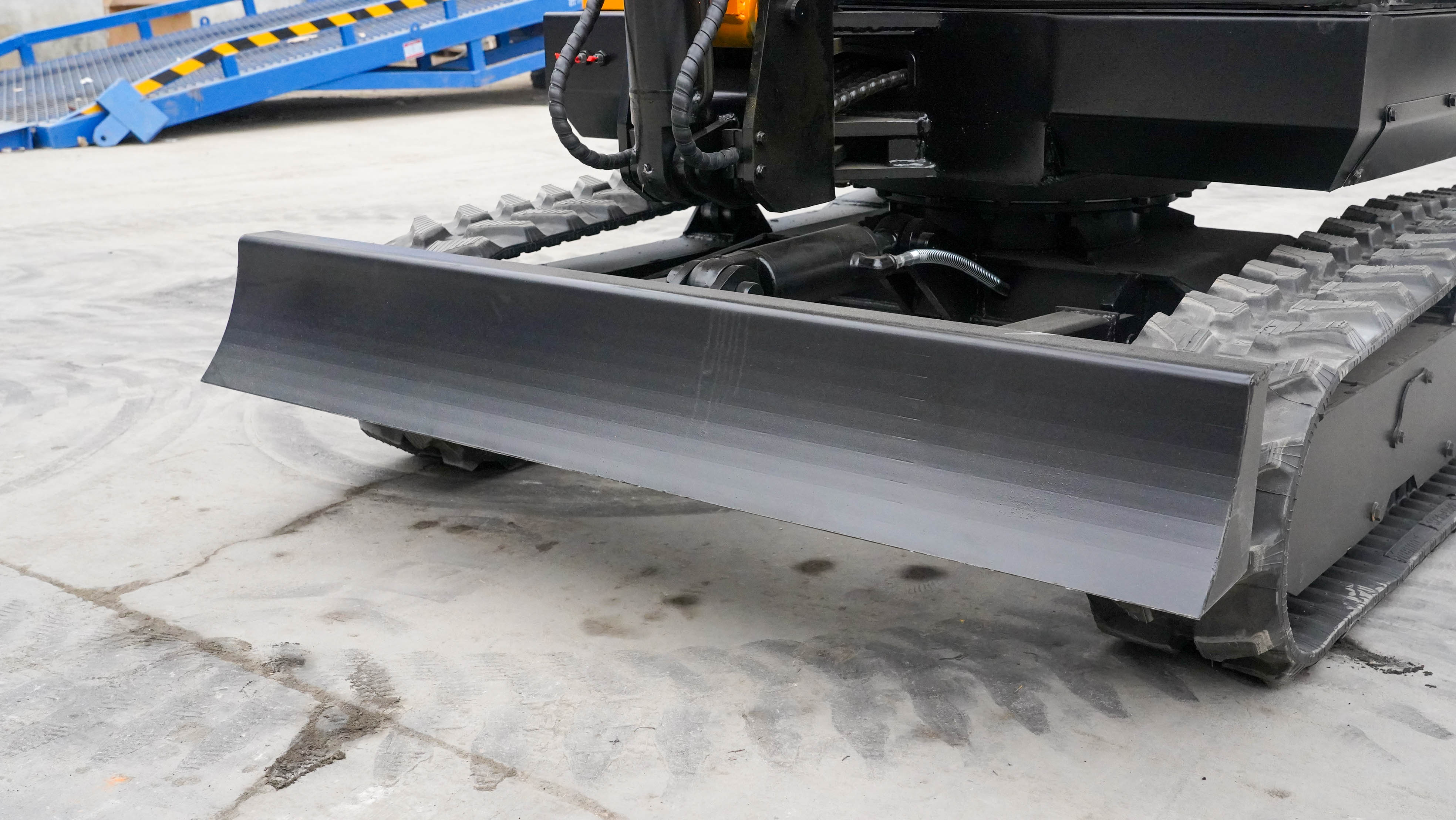 Wide Dozer Blade