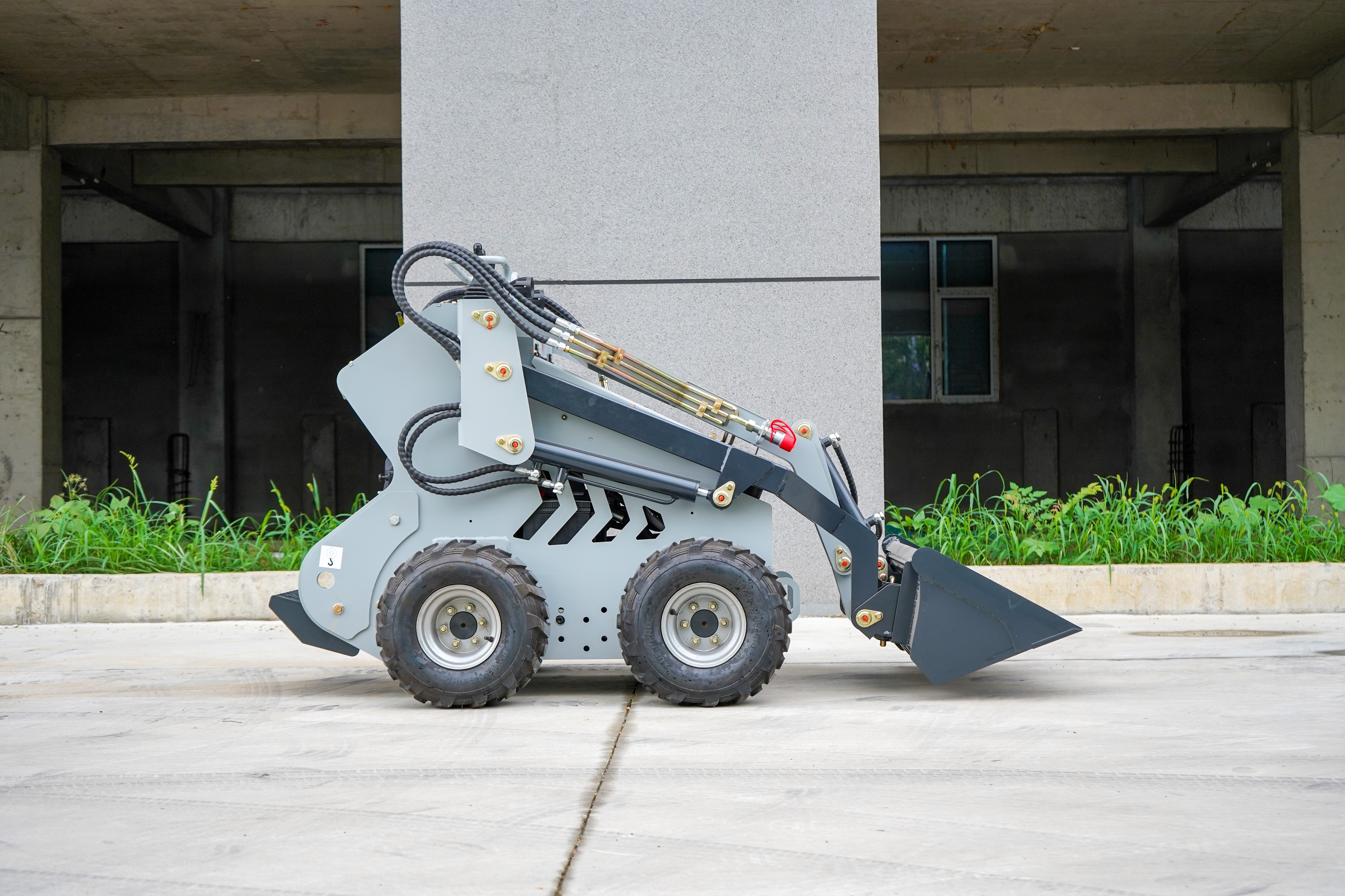  Skid Steer Front End Loader – The Ultimate Compact Construction Solution