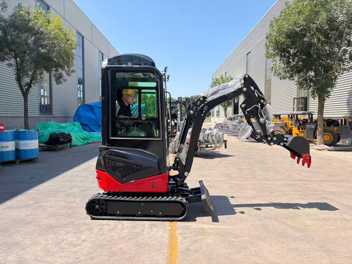 excavator1 (3).jpg