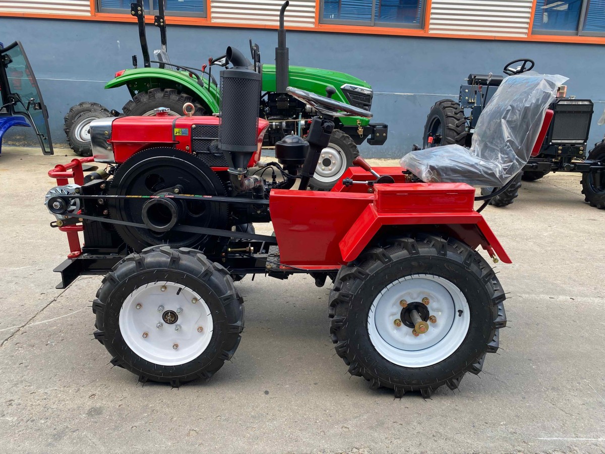 tractor.jpg