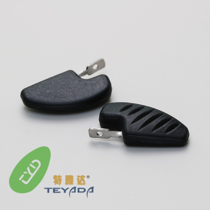 G-478 D-Shape 18.9mm Screw-ON Nose Pad