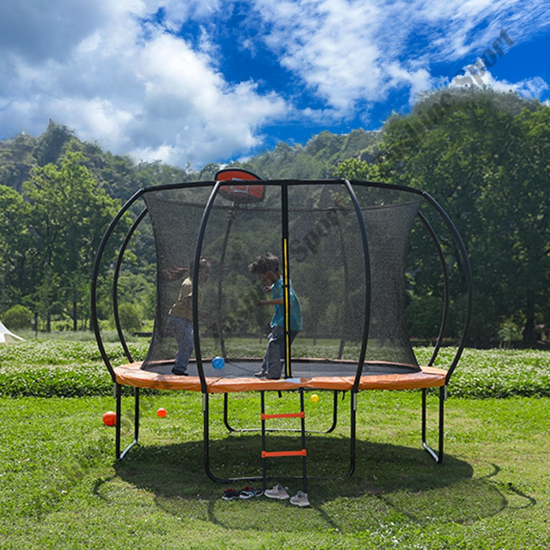 Which Chinese round trampoline supplier offers the best OEM services?