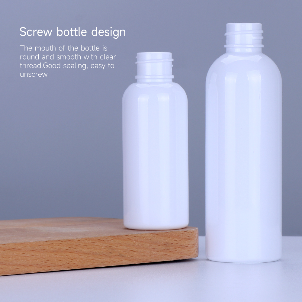 Safe, Leak-Proof Design for Pet Health and Home Protection
