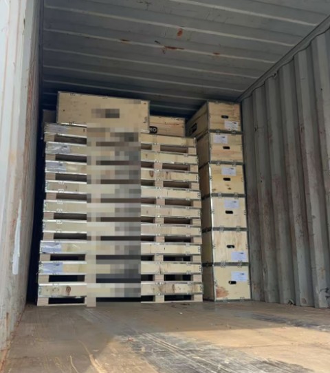 Peak Shipping Season: Mass Shipments of Garage Equipment Sent Worldwide Before National Day Holiday
