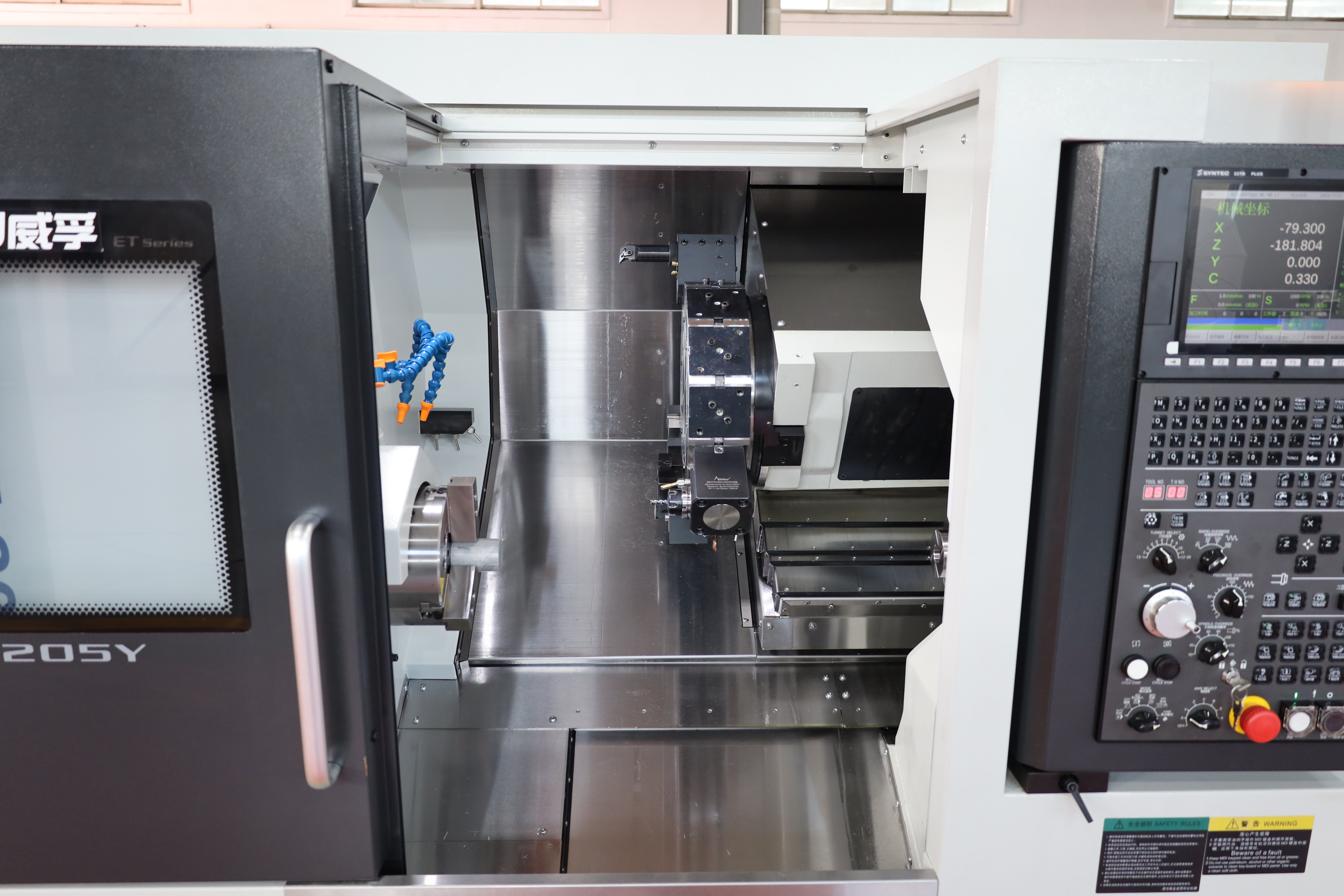 Kompakte CNC-draaibankmasjiene: Die beste keuse vir klein werkswinkels