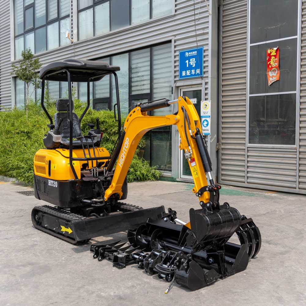 La excavadora mini HT-20 se utiliza en proyectos de construcción