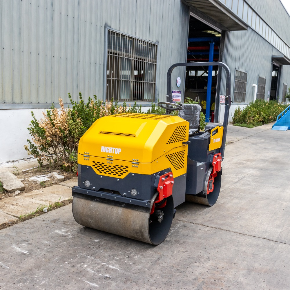 Road Roller Meets Multi-Layer Soil Compaction Needs