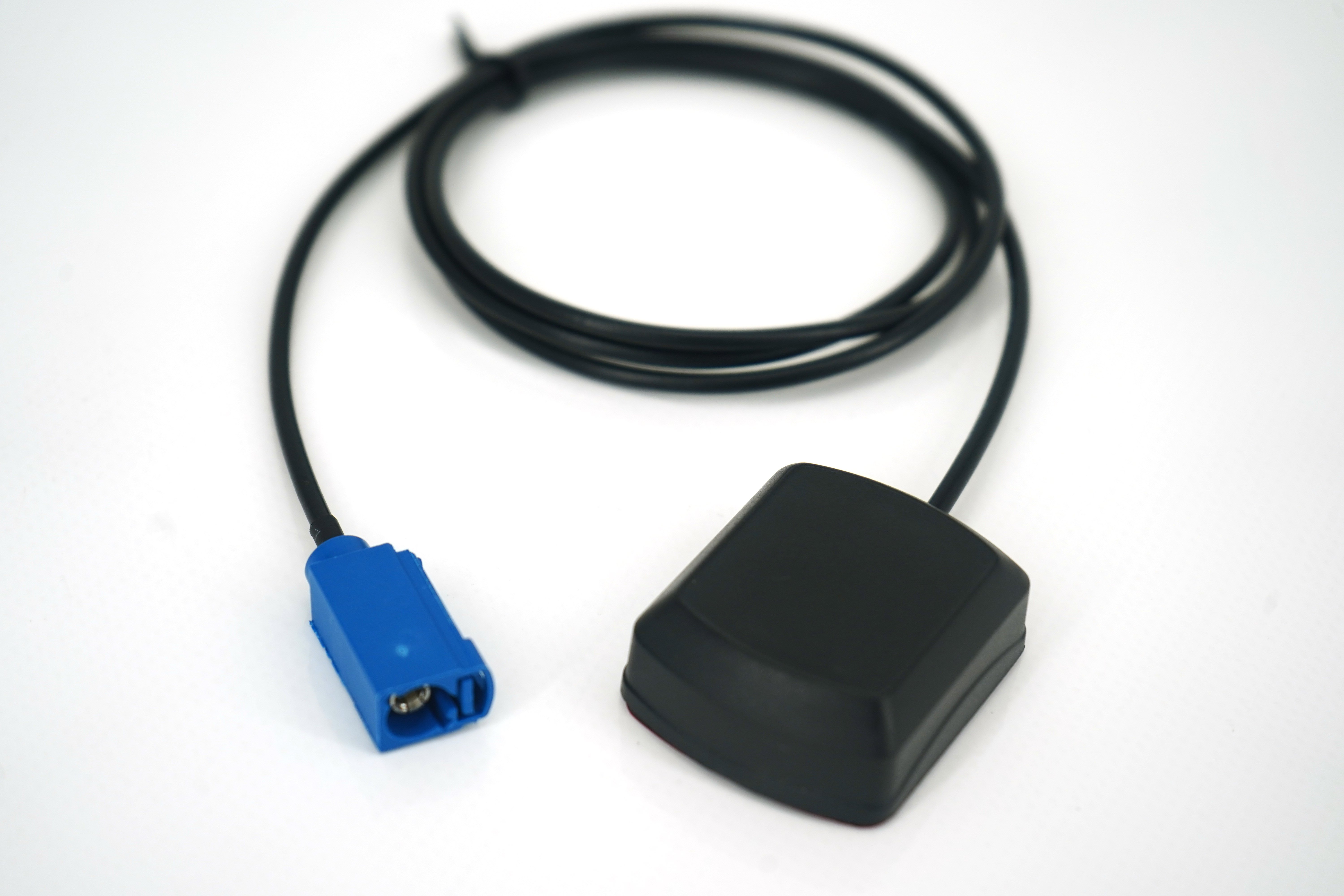 How Precision GNSS Antenna Technology Works in 2025