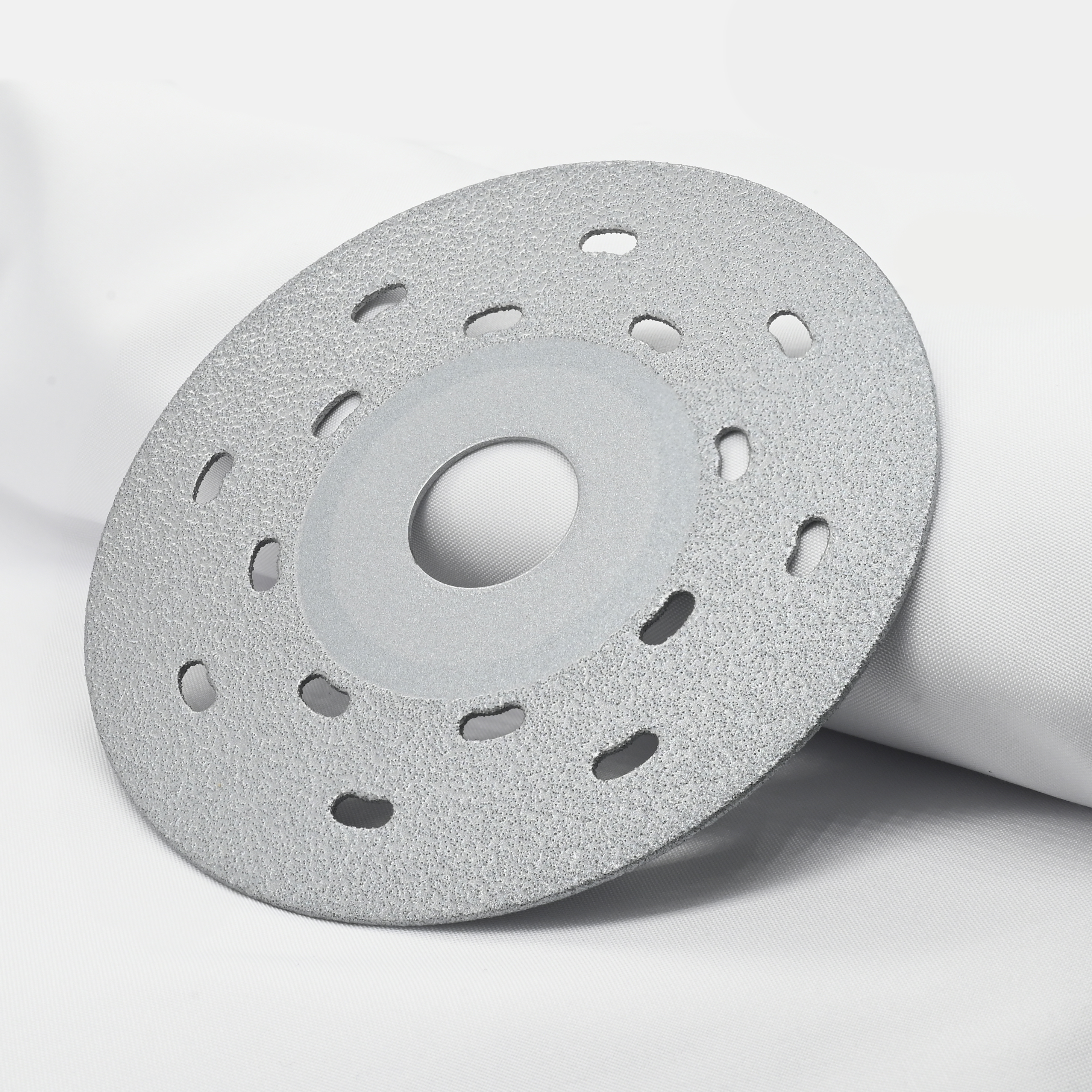 What Are the Benefits of Using Diamond Blade Tiles for Professionals?