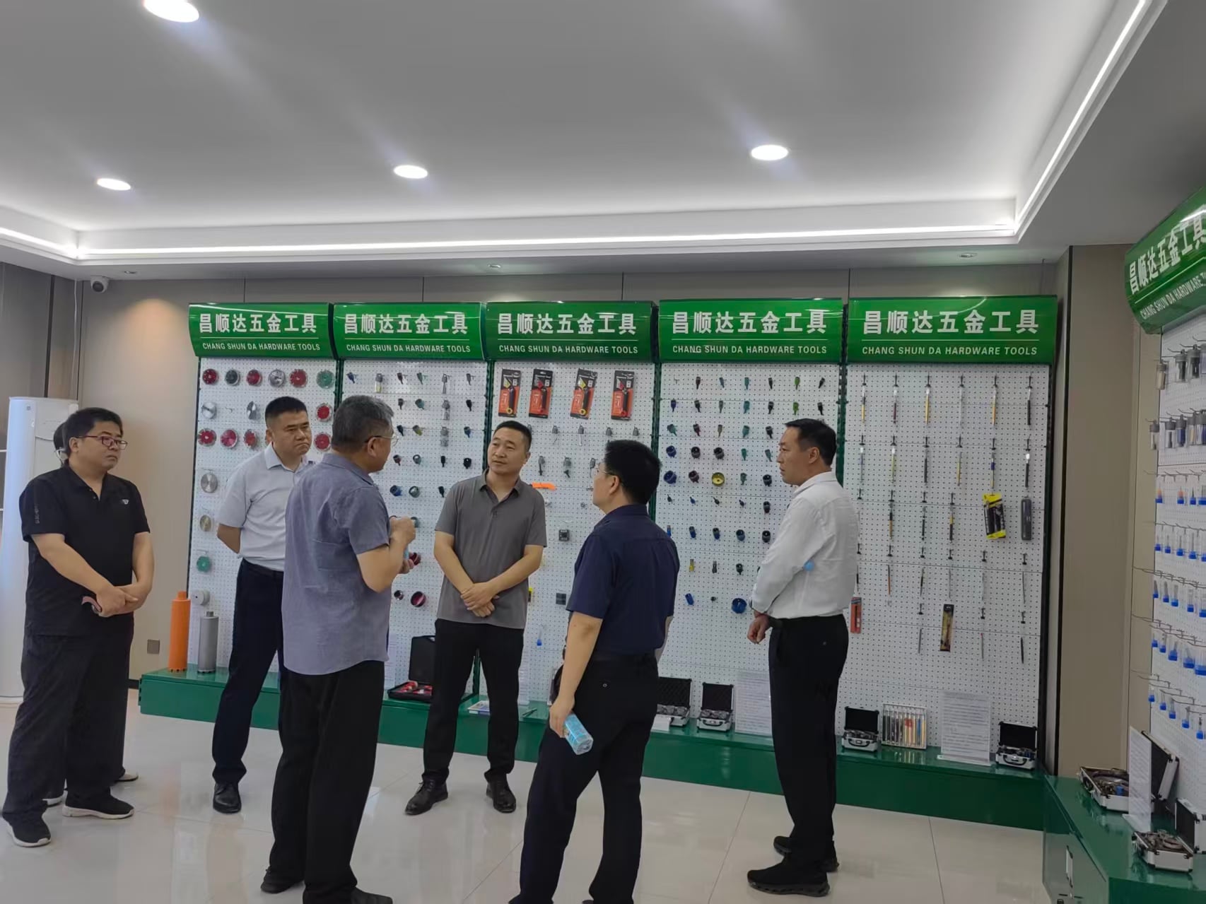 Changshunda Hardware Tools Winning recognition with strength as the inspection delegation conducts on-site exchanges and guidance.jpg