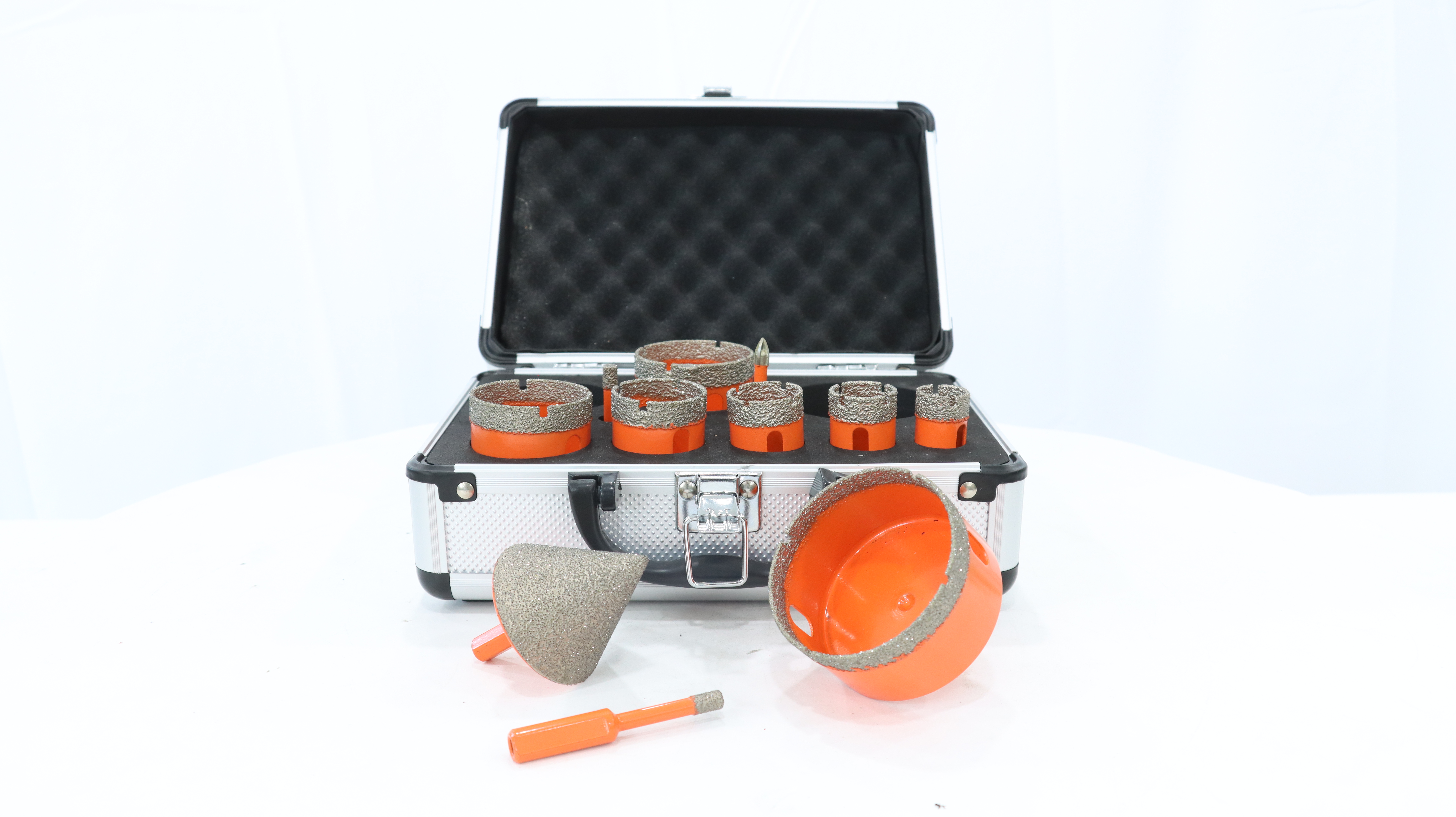 How to Use a Metal Hole Saw Kit Effectively for Precision Cutting