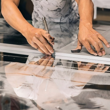 Glass & Mirror Cutting