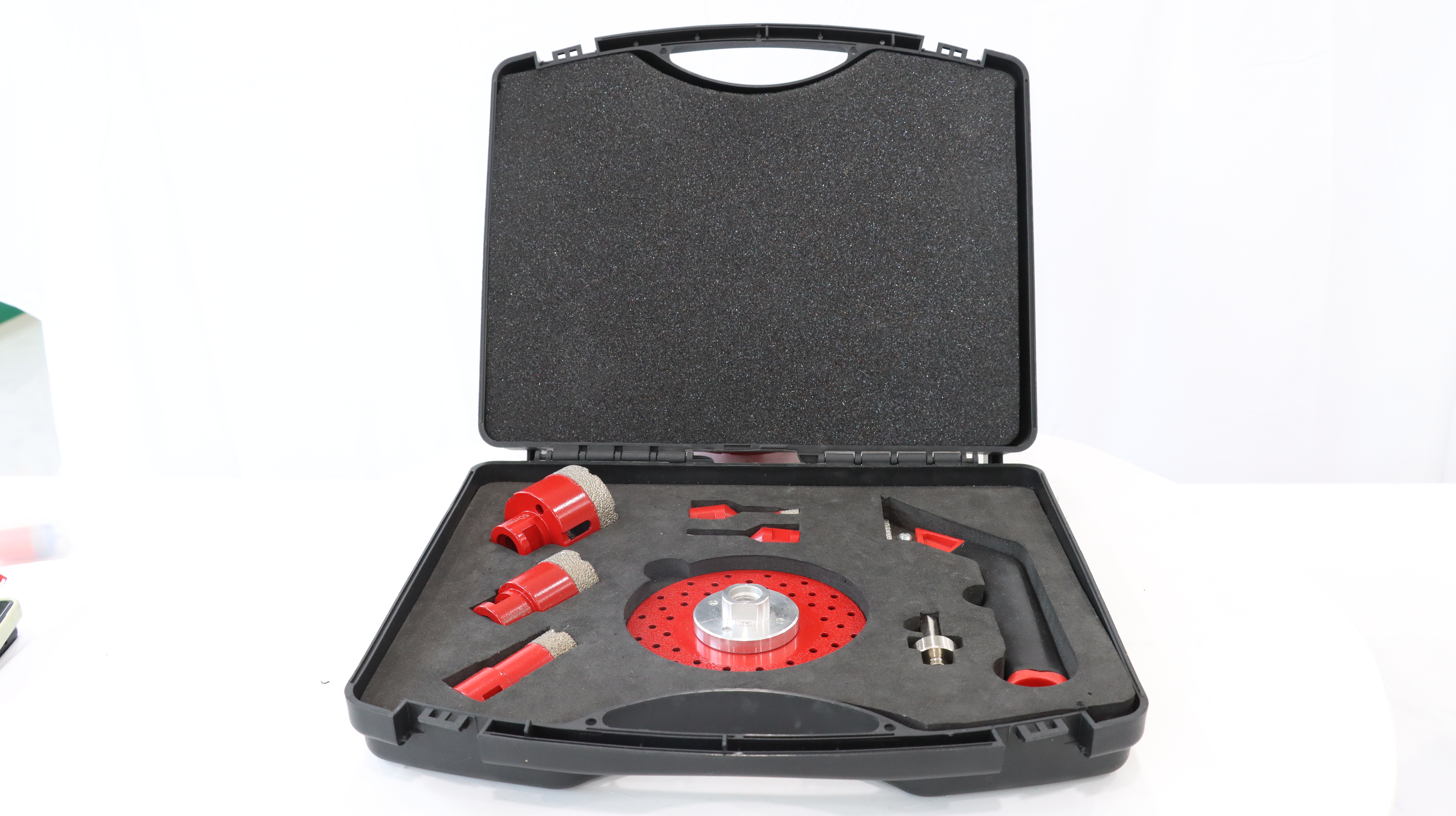 What Are the Benefits of Using Premium Kit Hole Saws?