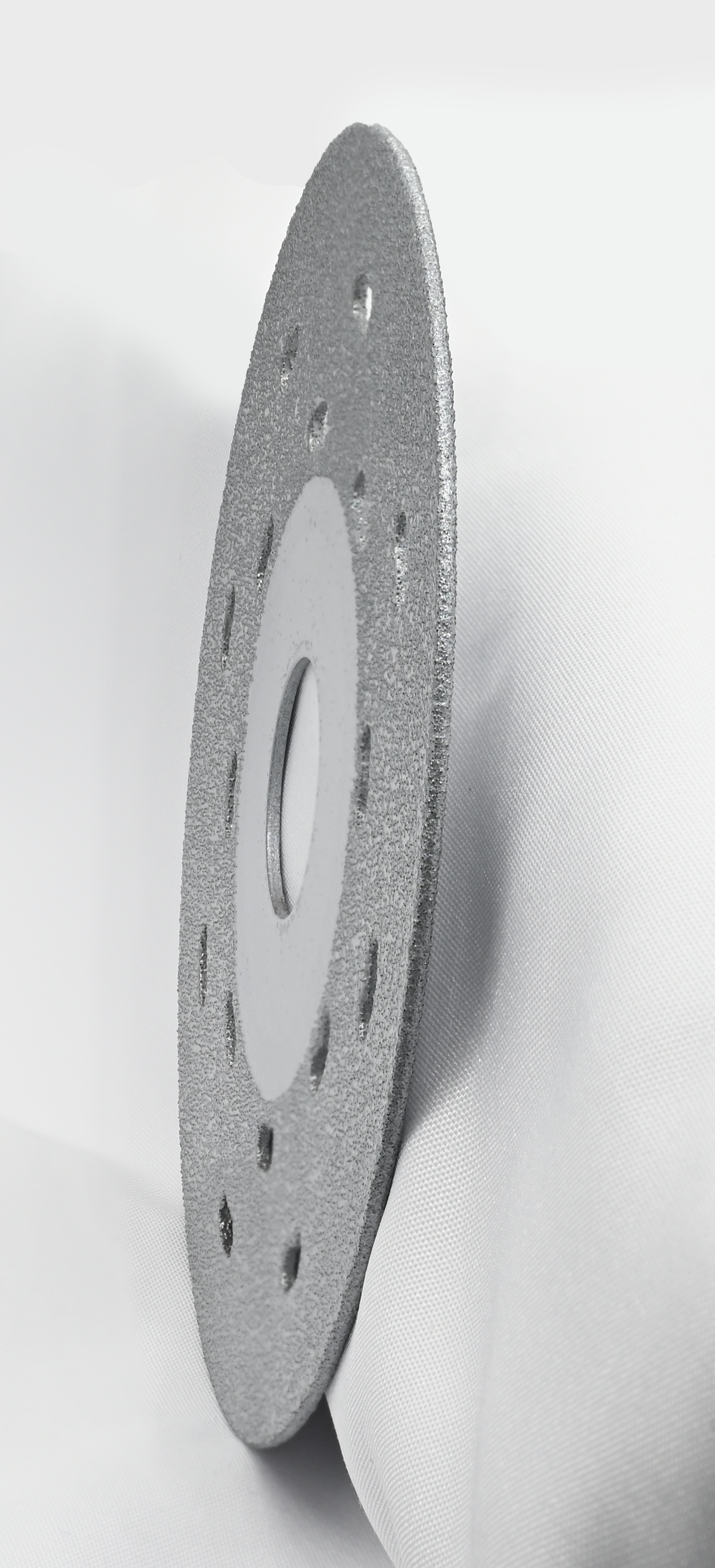 What Types of Materials Can Be Cut Effectively with Diamond Blade Saw Blades?