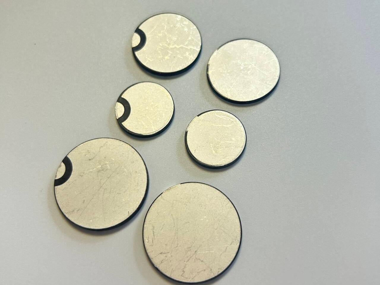 Piezoelectric ceramics.JPG