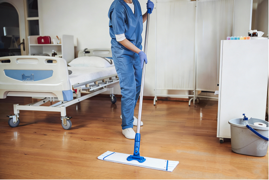 How to Choose Disposable Microfiber Mop Pads for Hospitals and Long-Term Care Facilities